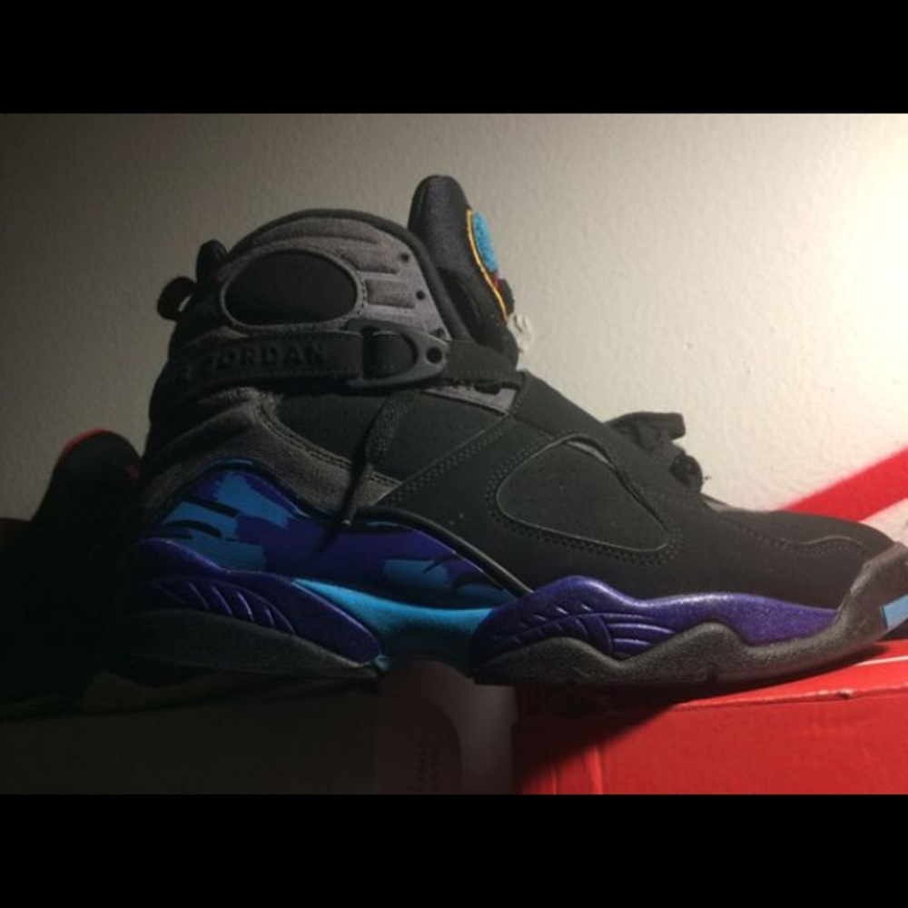 Jordan 8s - Picture 2 of 3